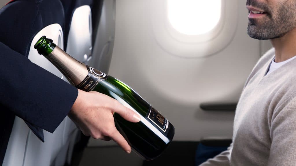 Champagne offert à bord de la nouvelle classe Business d'Air France