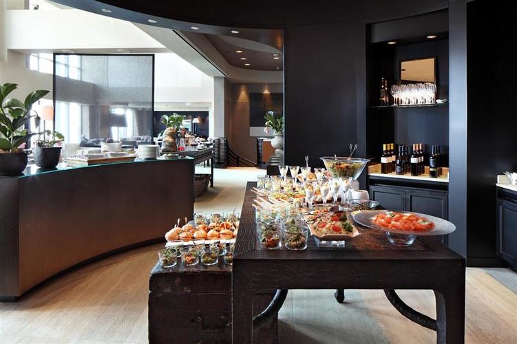 Un restaurant de l'hôtel Arts Barcelona