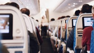 Passagers dans un avion