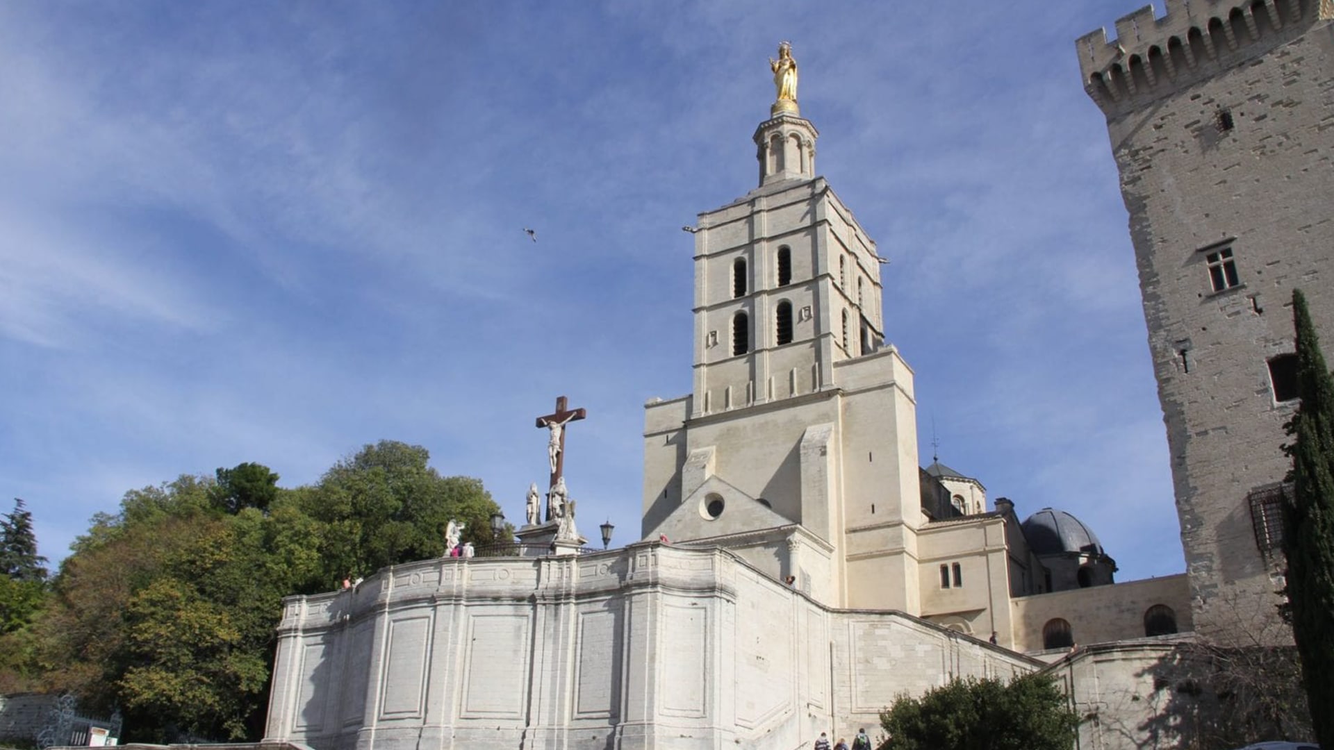 Visiter Avignon : la cathédrale Notre-Dame-des-Doms