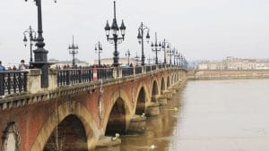 Visiter Bordeaux : le pont de pierres