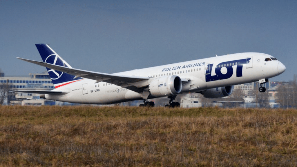 Polish-Airlines-LOT