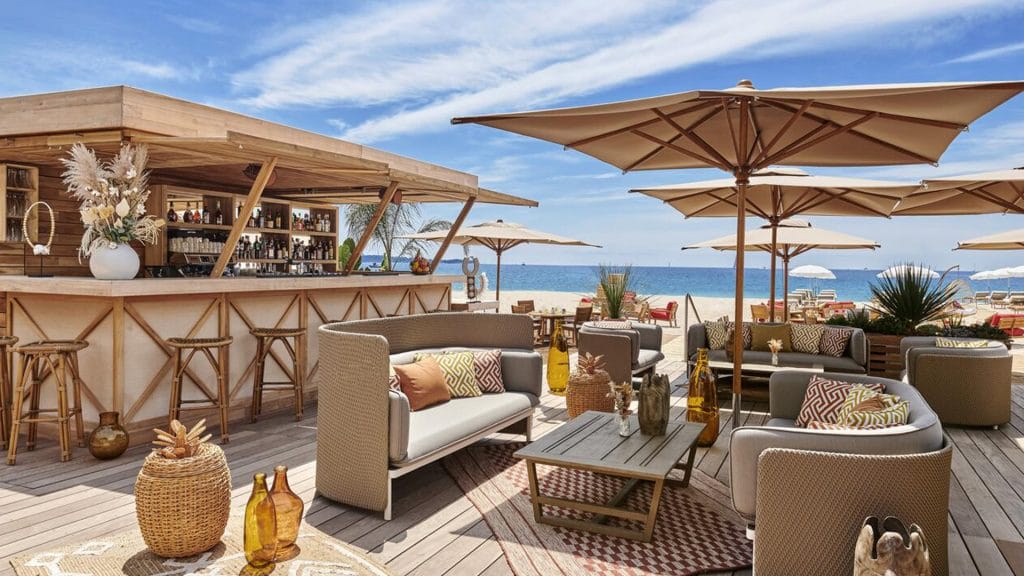 Hôtel Barrière Le Gray d'Albion, l'un des plus beaux hôtels de luxe de Cannes