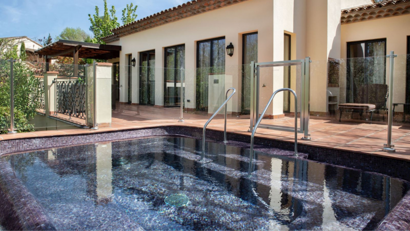 Les 5 plus belles chambres d'hôtel avec spa privatif en région PACA