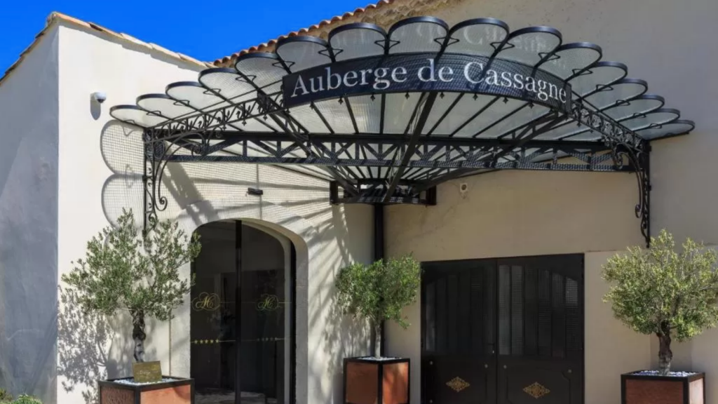 Hôtel · Auberge de Cassagne · Hotel de luxe 5 étoiles Avignon, Provence
