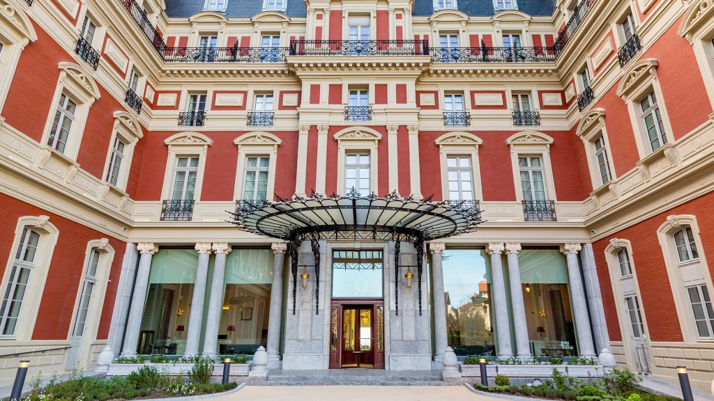 Hôtel du Palais à Biarritz entrée